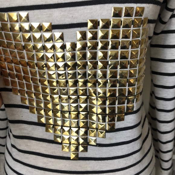 Studded heart sweater - Picture 3 of 3